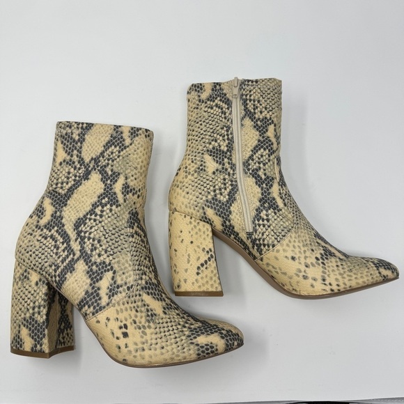 Steve Madden Tan Snakeskin Reggie Boots - Picture 4 of 9